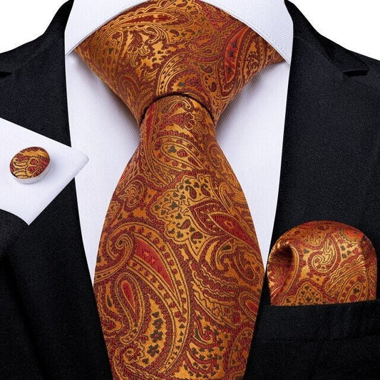 Cravate orange motif cachemire, style tendance, en soie